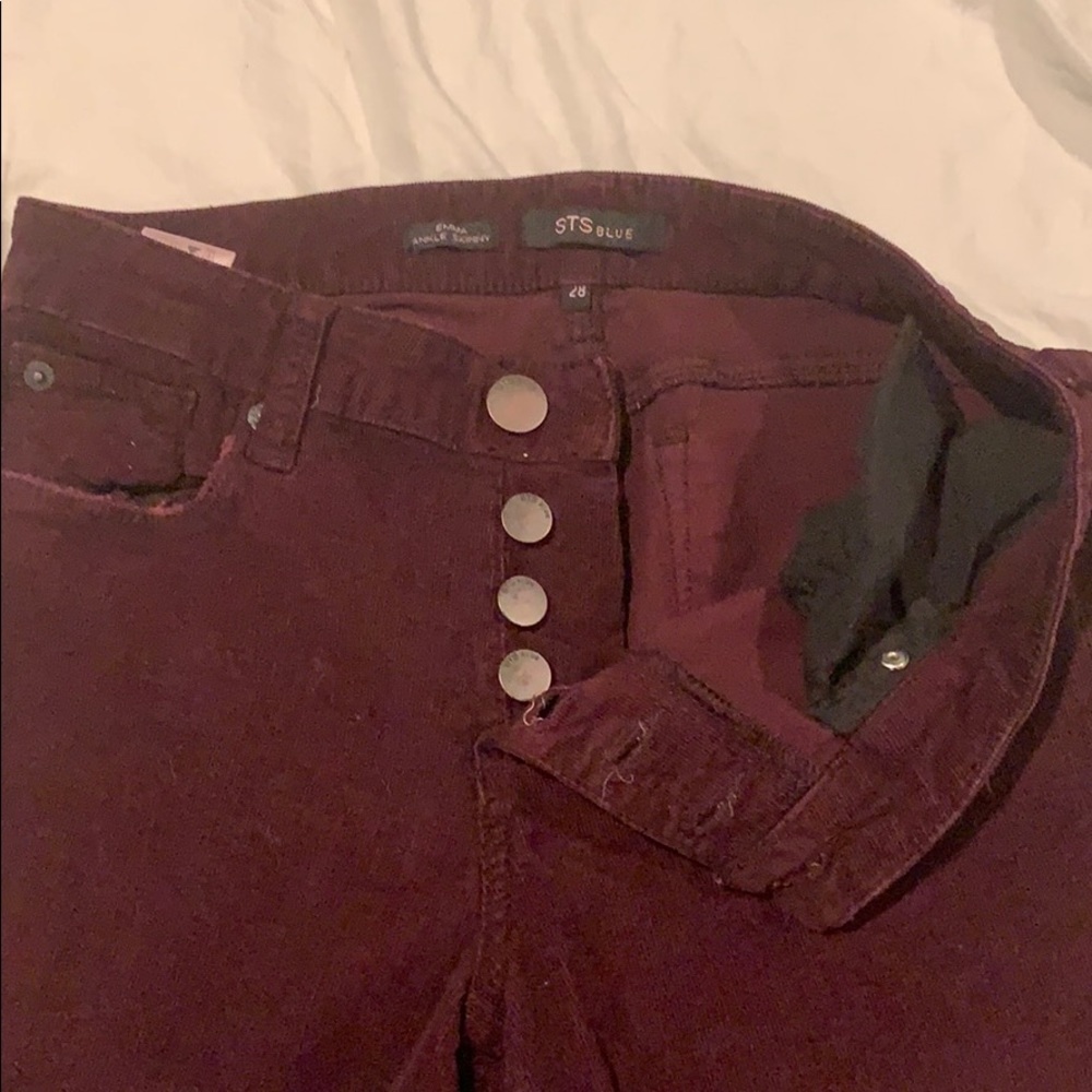 STS blue size 28 corduroy purple skinny jeans